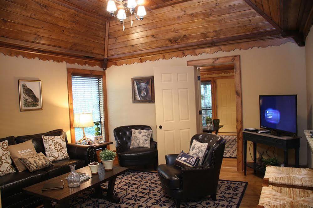 Black Bear Lodge Of Sapphire Exterior foto